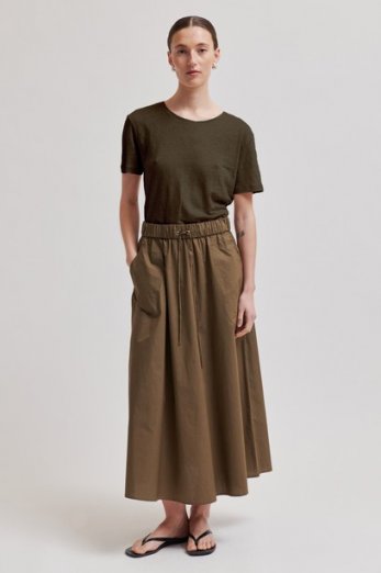 Second female Peony Tee canteen