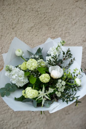 Bukett blommor värde 350 kr