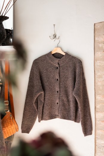 GESTUZ ALPHAGZ SHORT CARDIGAN CHESTNUT