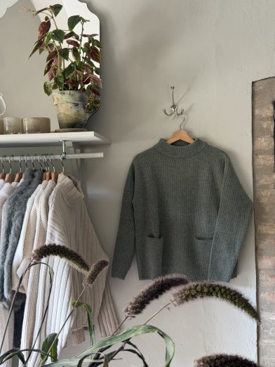 Maska Helga - Lambswool sweater green