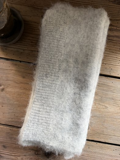 Mbym Sanelina scarfs brush grey