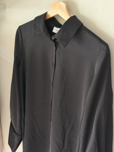 Levete room ulani blus