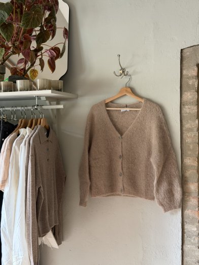 OM-HU monsa cardigan beige