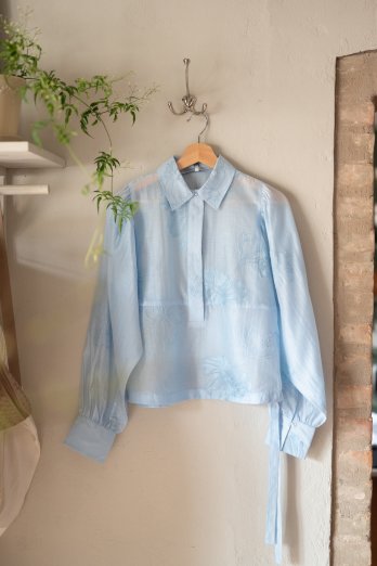 Second female Vira Blouse