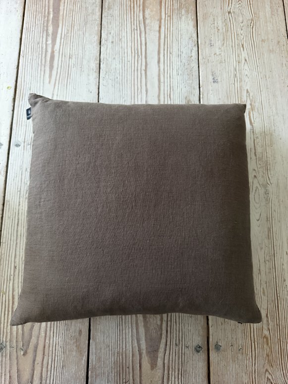 Himla Sunshine coffee 50x50 cm