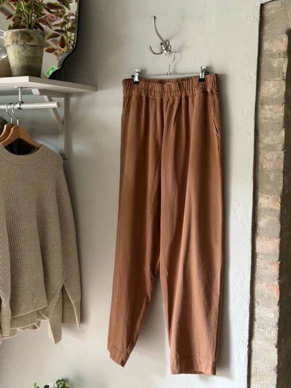 Muse wear luka pants camel