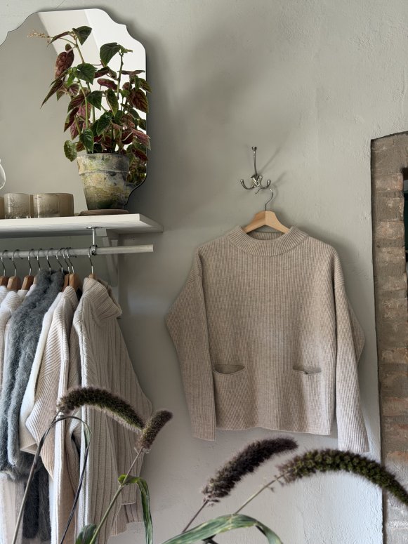 Maska Helga - Lambswool sweater beige